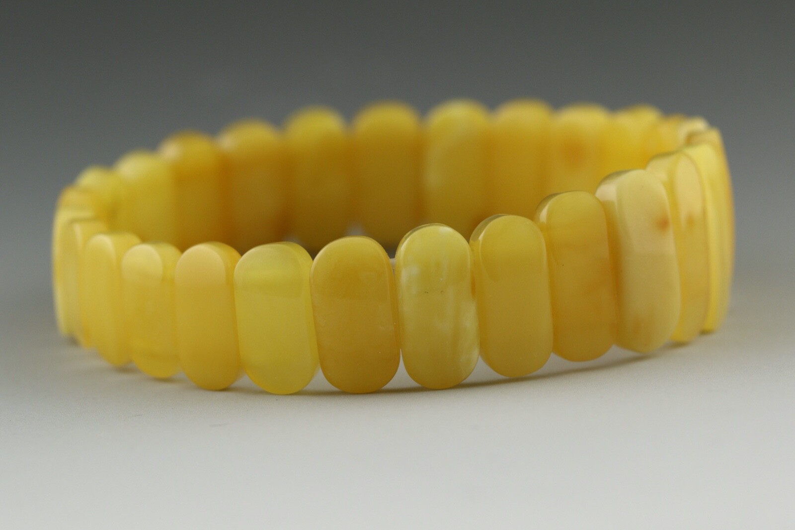 Genuine BALTIC AMBER Egg Yolk Pieces Stretch Unisex Bracelet 10.1g 201013-2