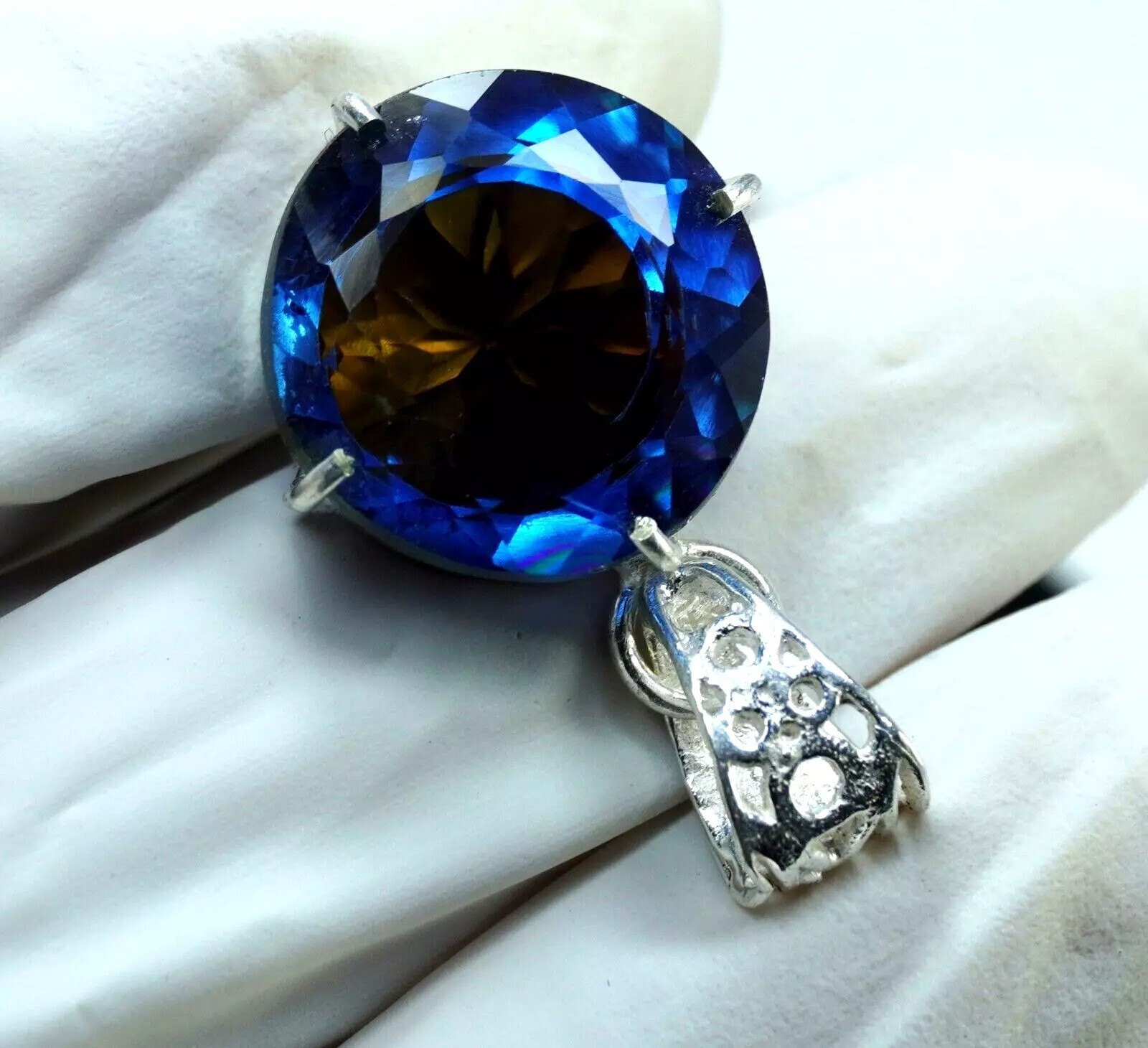 Round Cut Natural 34.6 Ct+ Bi-Color FL Pitambari Sapphire 925 Silver Pendant Gem