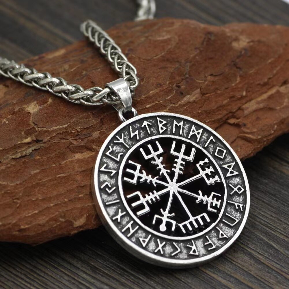 Mens Vintage Norse Viking Rune Vegvisir Compass Pendant Protection Necklace 24″