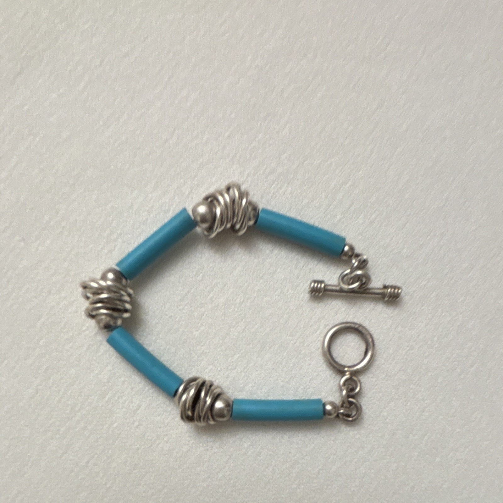 Blue Beaded Bracelet Silver Tone Wire-Wrapped Beads Toggle Closure