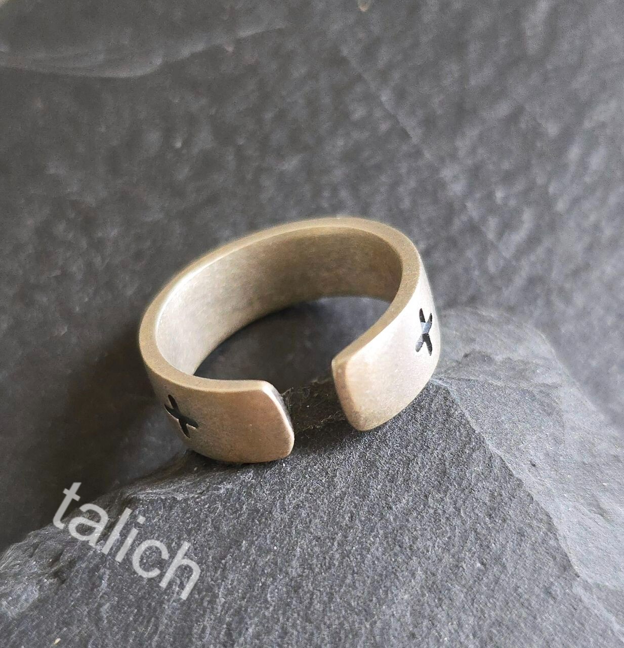 Cross Stamped Solid 925 Sterling Silver Band Ring Size 7 Adjustable Unique