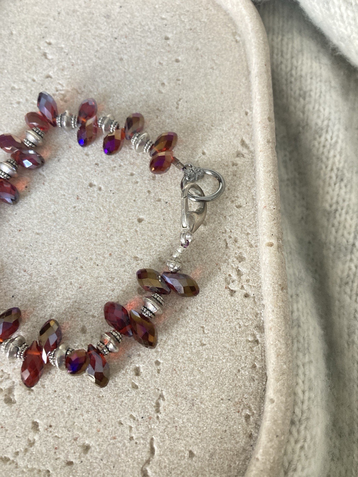 Cranberry Red Aurora Borealis Beaded Bracelet Faceted Silver Tone Dark Romantic