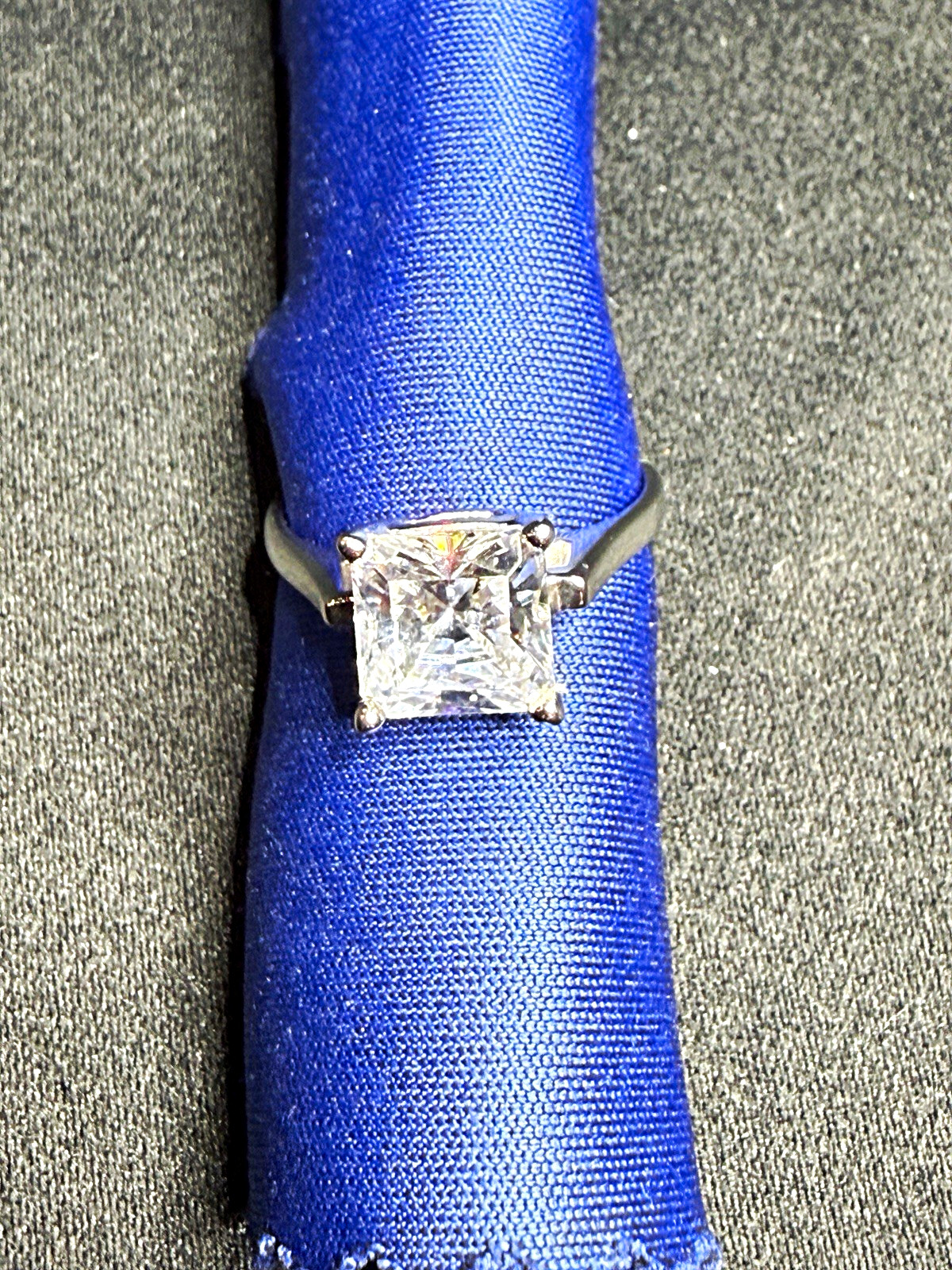 925 Sterling Silver 3ct Princess Cut Diamonique. CZ Signed Size 6
