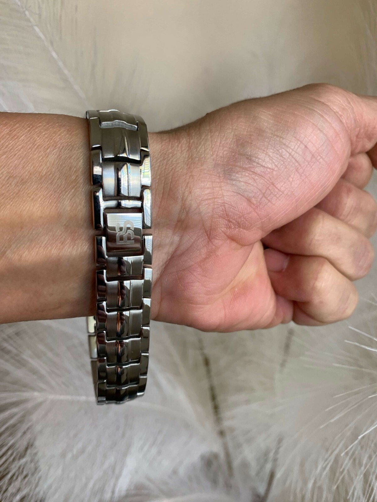 Gorgeous Titanium Magnetic Bracelet 4 Men Energy Power Stress Balance Arthritis