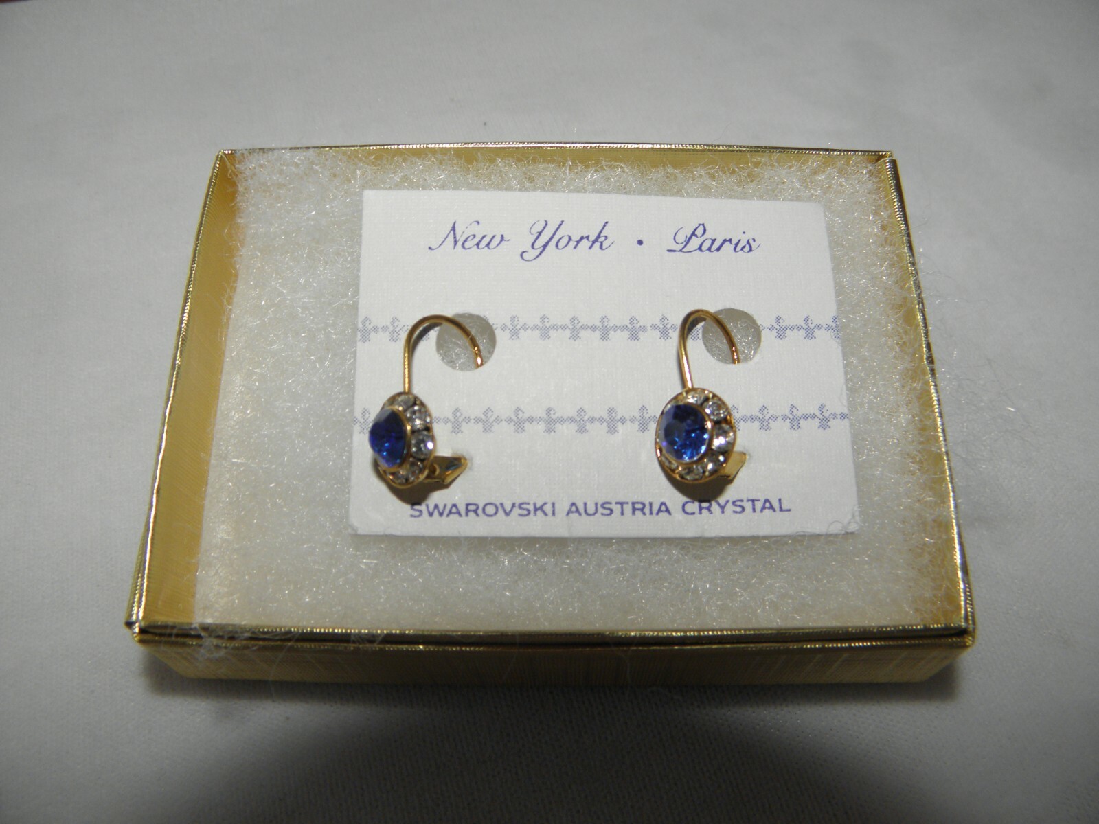 BLUE SAPHIRE EARRINGS AUSTRIAN CRYSTAL DANGLE DROP GOLD TONE NEW FLB