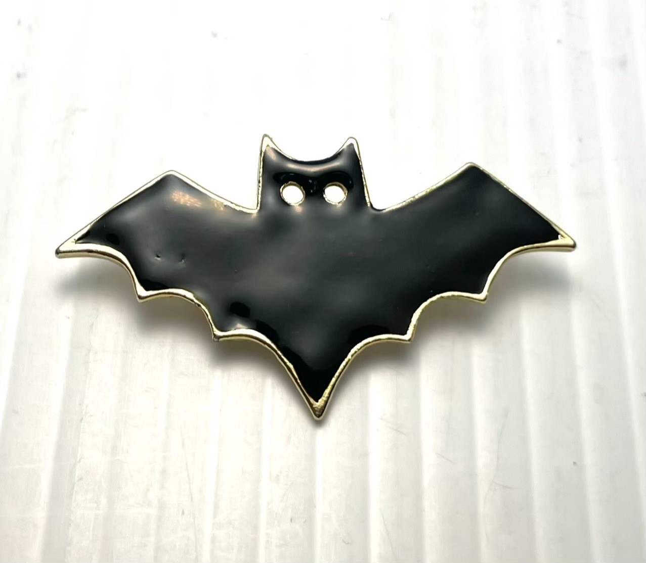 Halloween Costume Jewelry Spooky Bat Brooch Pin Black Enamel Gold Tone Metal