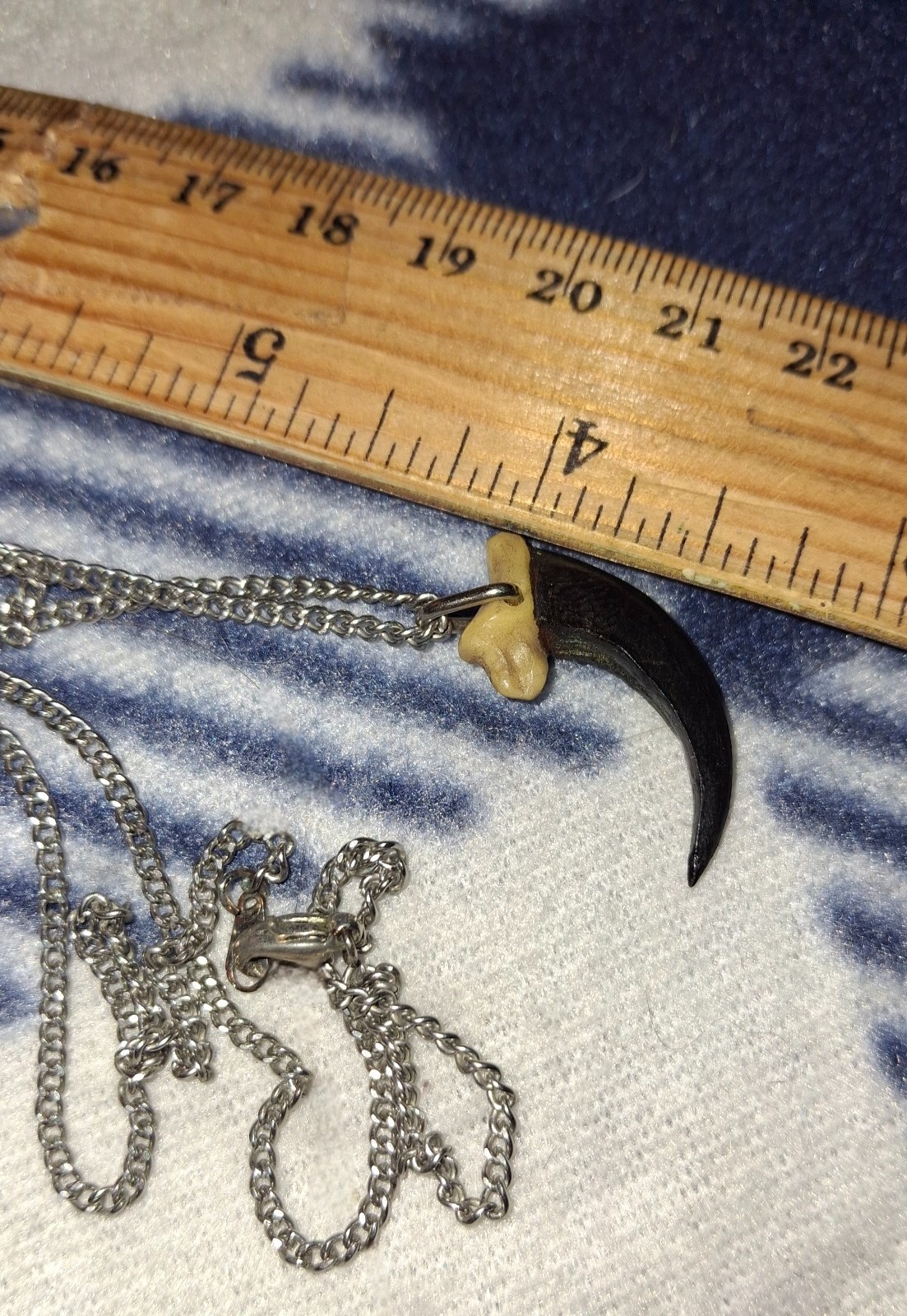 Replica claw pendant silvertone chain unisex men women