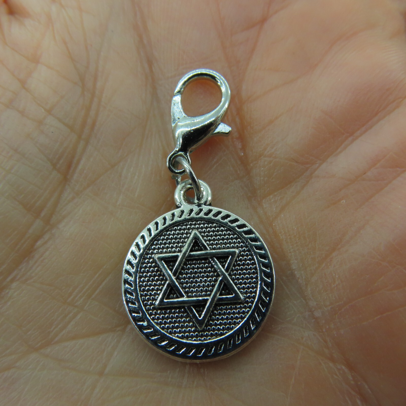 ROUND STAR OF DAVID Charm Zipper Pull Keychain Add On Clip Dangle Silver Tone