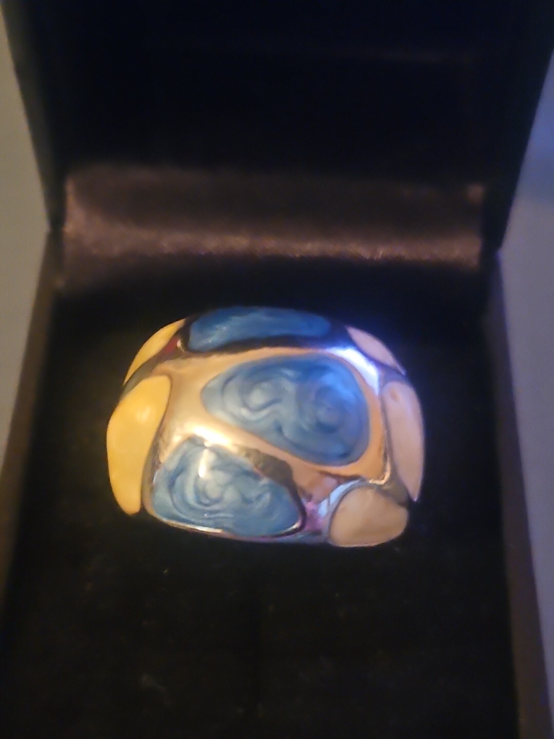 Enamel Silver Tone Dome Ring Size 8.75 NWOT