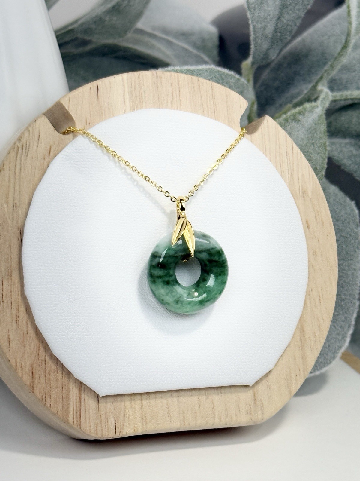 Jadeite Spicy Green Donut Pendant Necklace 19.3/6.8MM on Gold 18IN S925 Chain