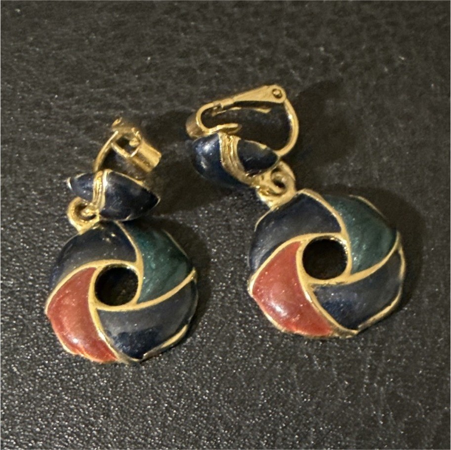 Gold Tone Multicolor Enamel Swirl Round Clip-On Dangle Earrings No Stone
