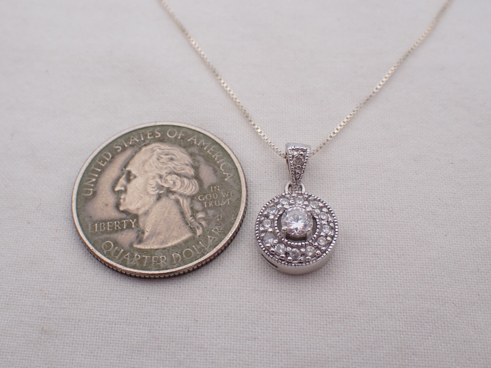 Estate Sterling Silver Beautiful CZ Pendant & 16″ Necklace QE-1