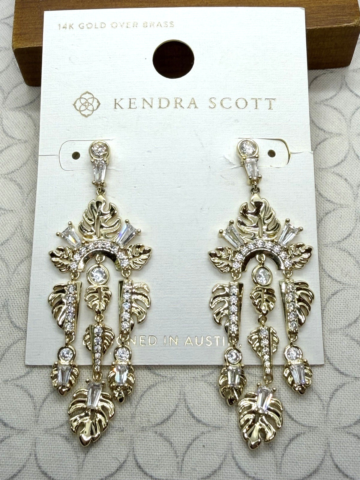 Target Kendra Scott Leigh Monstera Leaf Statement Earrings Gold Tone Crystals (B