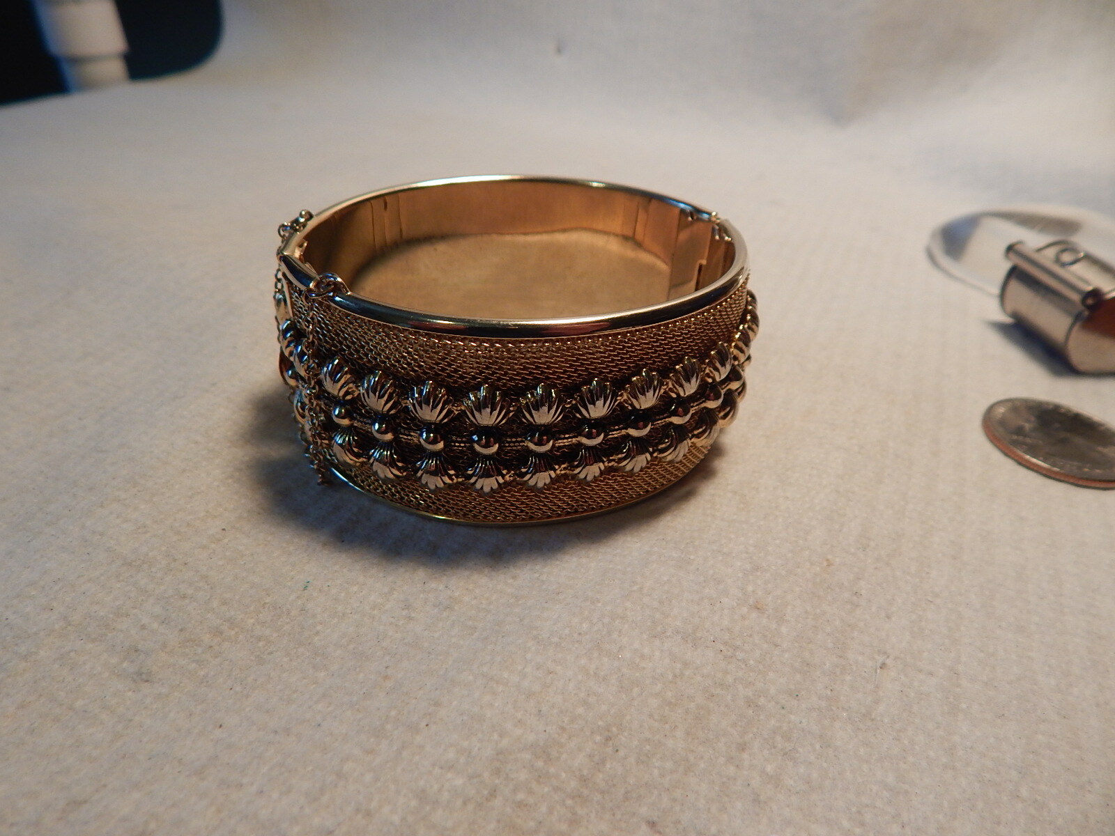 VTG 1950S 60S GOLD TONE CUFF BRACELET 11/4 WIDE MESH BASE RAISED DESIGN NO MARK