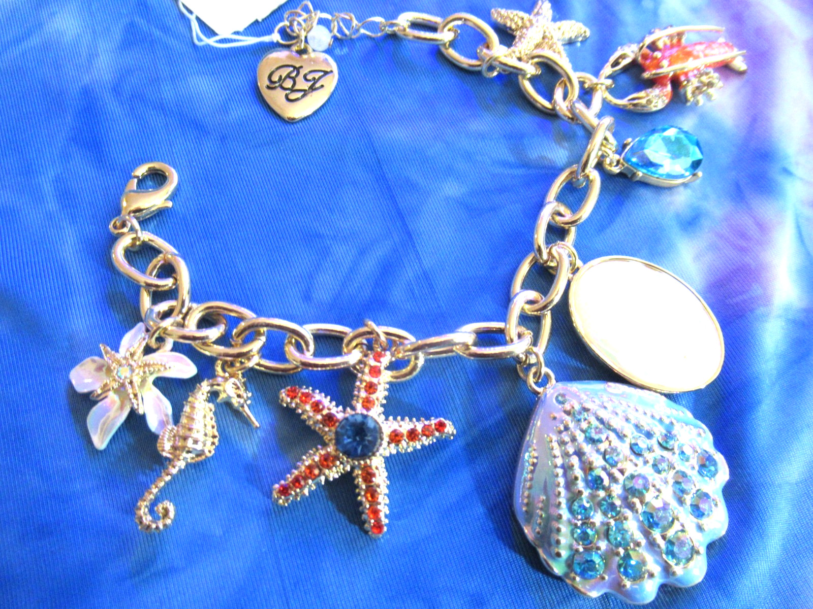 Betsey Johnson Gold Charm Sea Bracelet lobster, shell, starfish, Beach NWT