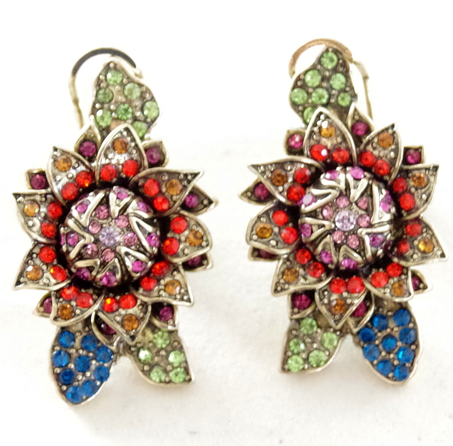 1 5/8″ DESIGNER STYLE MOODY HUES CRYSTAL RHINESTONE CABBAGE ROSE FLOWER EARRINGS