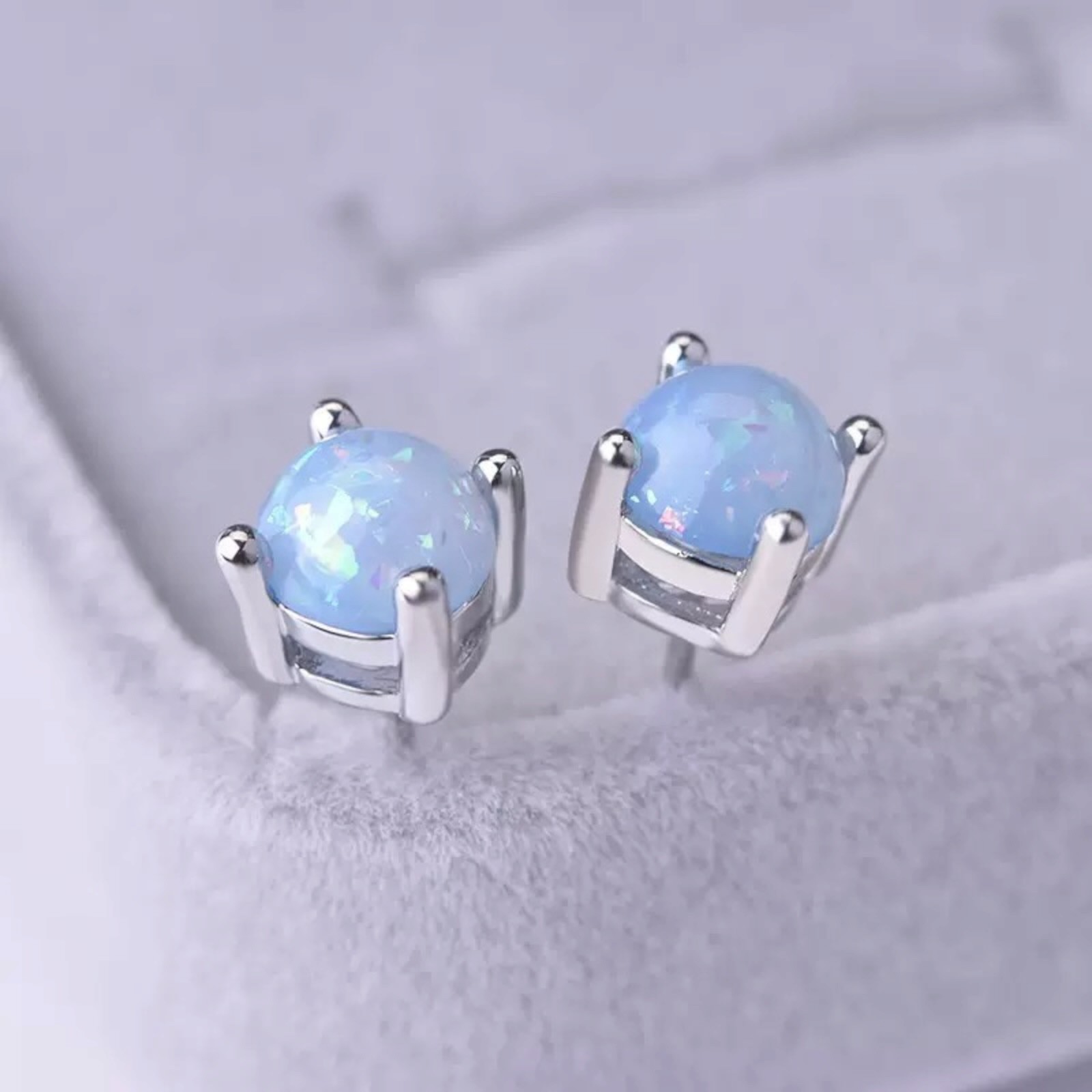 925 Sterling Silver Round Blue Fire Opal Stud Earrings Women Girl Gift 6mm B57