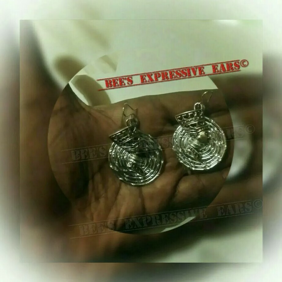 3.5cm Tight spiral 👑Nefertiti Earrings *plain face* by BEE’S EXPRESSIVE EARS