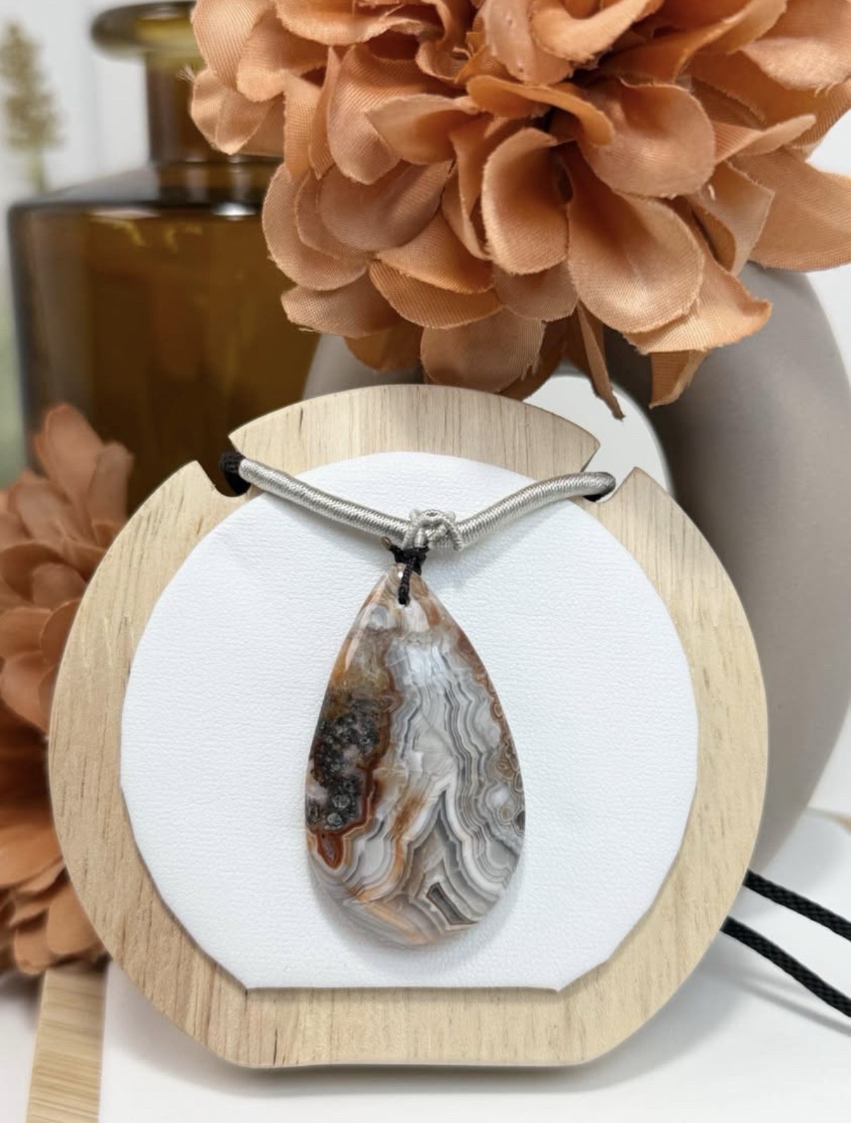 Crazy Lace Agate Dark Multi Color Pendant Necklace 44.7/7.3MM Adjustable Nylon