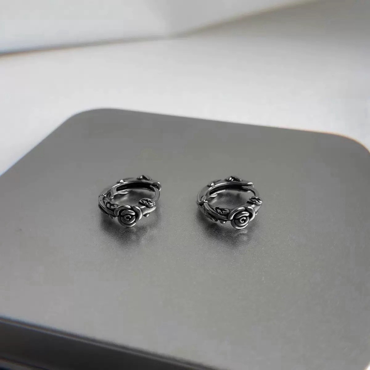 10mm Vintage Rose Huggie Hoop Earrings 925 Silver Floral Lobe & Cartilage 458