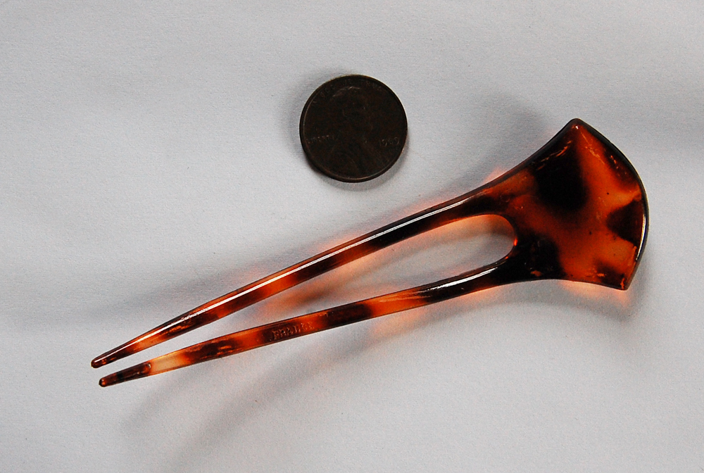 VINTAGE 4 TORTOISE PLASTIC HAIR PIN FORKS PINS STICKS FRANCE • 4 inches