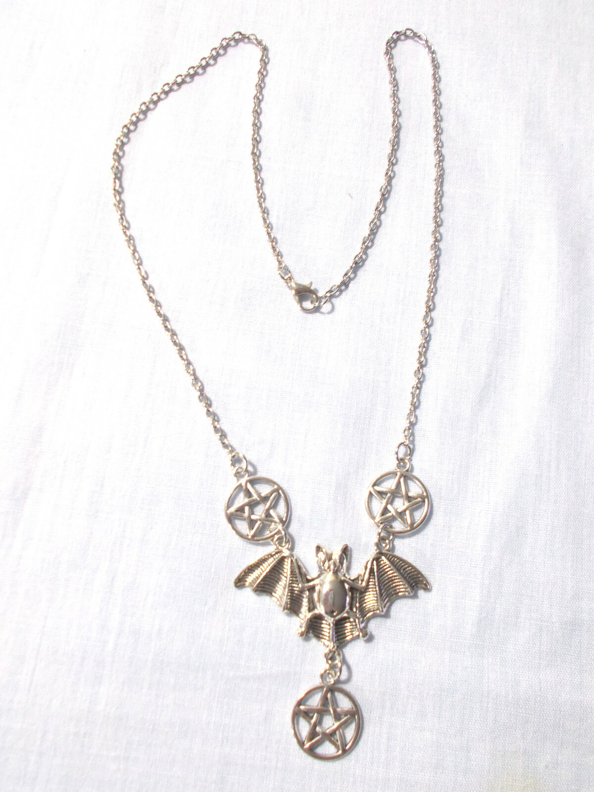 VAMPIRE BAT PENTAGRAM STARS WITCH SILVER ALLOY & STEEL CHAIN 20″ NECKLACE