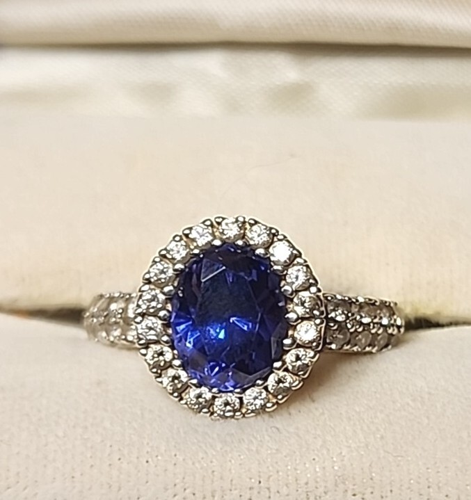 Simulated Tanzanite 925 Silver Ring Size 7.75
