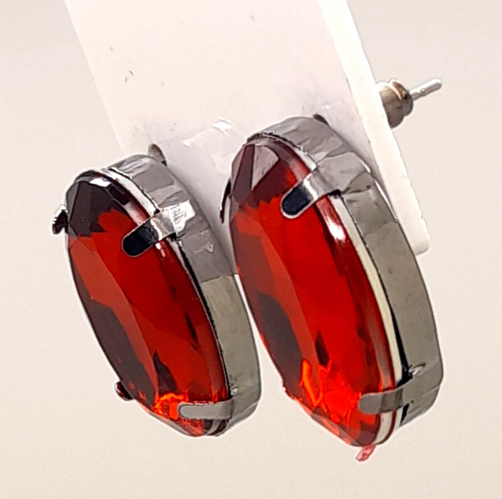 E567 light weight red color oval shape faux glass stud post fashion earrings