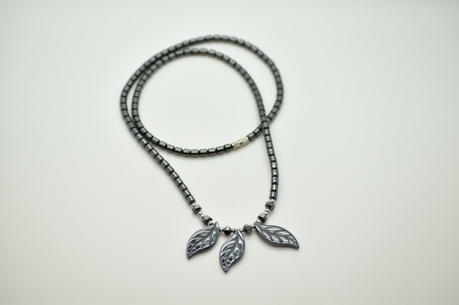 23 1/2″ Black Hematite 3 Three Leaf Fashion Statement Necklace