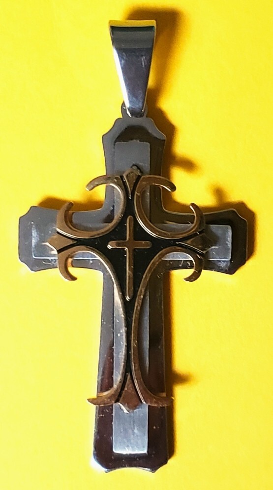 “The Jewelry Guy”…….STAINLESS STEEL CROSS PENDANT (Silver, Black, Gold)