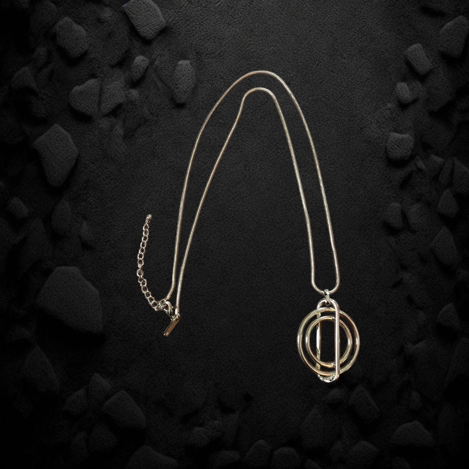 WHBM White House Black Market 34″ Gold Tone Double Circle Oval Pendant Necklace