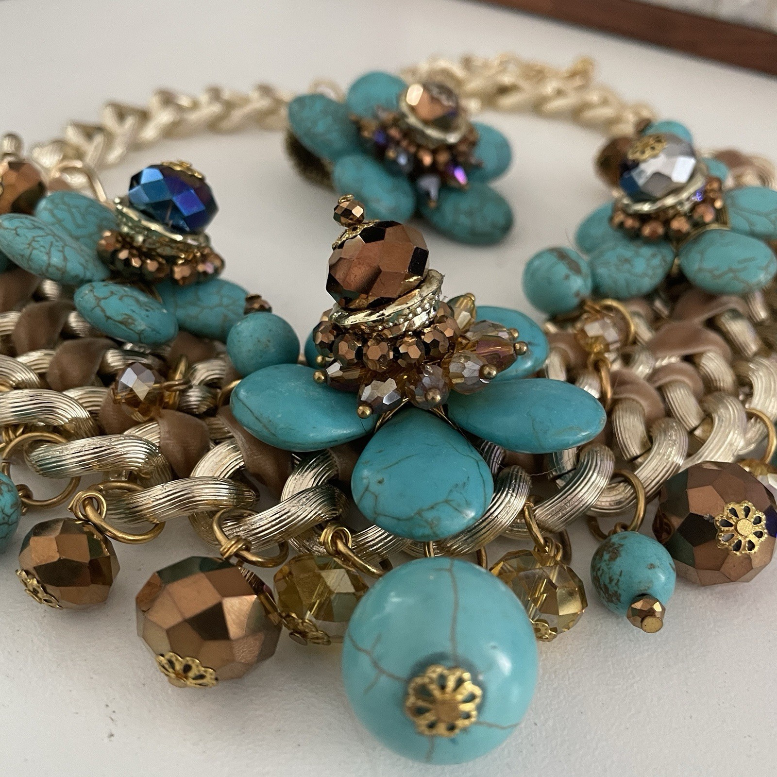 SOUTHWESTERN HOWLITE CRYSTAL FLORAL 16″ STATEMENT NECKLACE BIB CHOCKER WITH RING