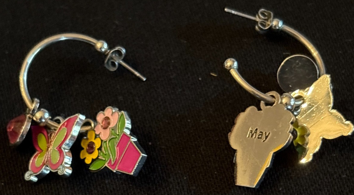 2011 Willabee&Ward 12-Mo Charm Pierced Dangle Hoop Earrings Set in Display Case