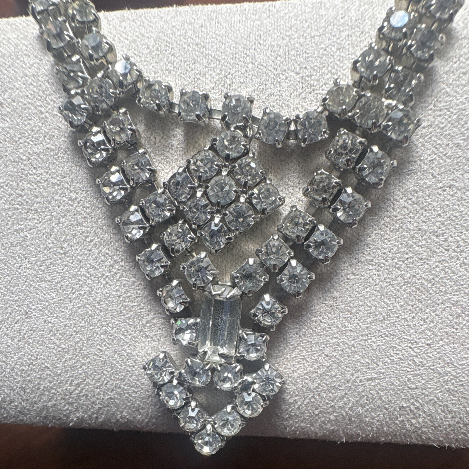 VTG 1950s Clear Rhinestone Bib Necklace Choker Silver Tone Unsigned