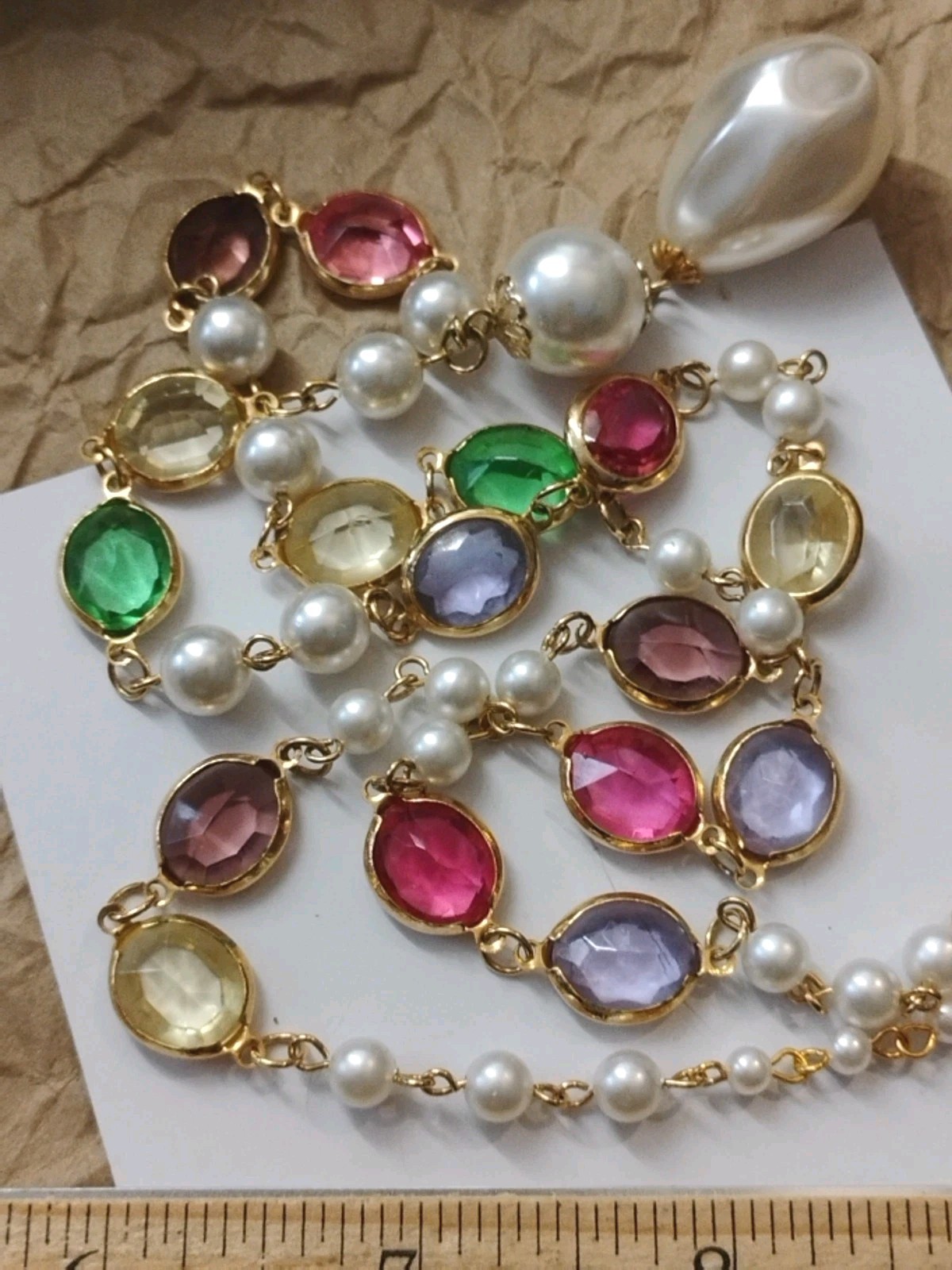 Pretty CATHE(?) Gold Plated Bezel Set Glass Gems w/Faux Pearl 26″ Necklace!