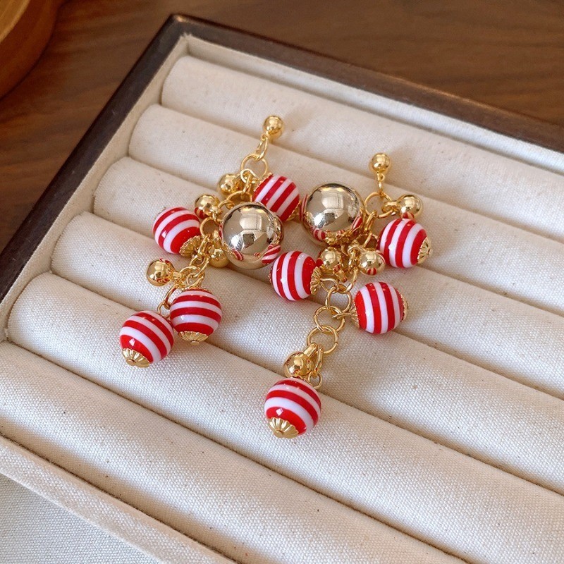 Women’s Fashionable Round Pendant Tassel Earrings Exquisite Ear Studs