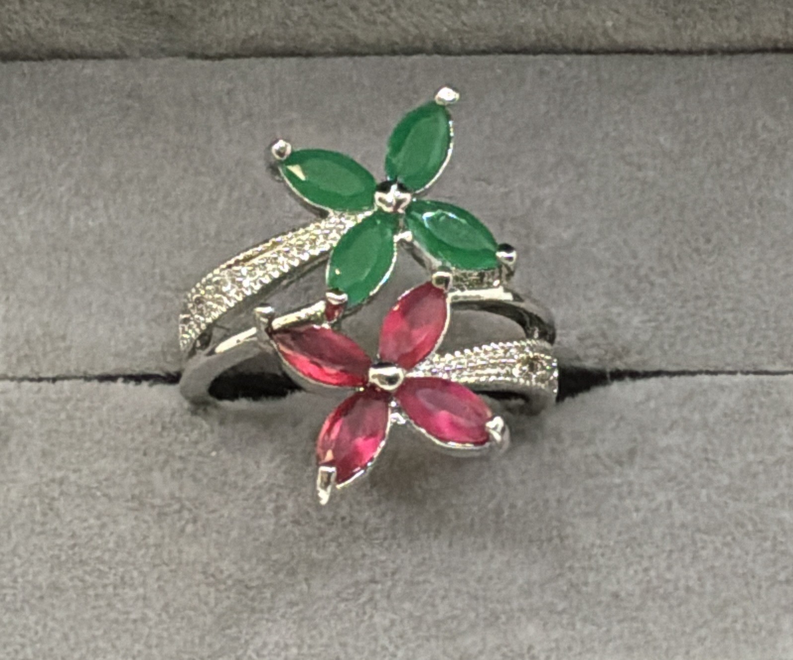 EMERALD & RUBY FLOWER RING – Lab Created – TOTAL2.40ctw – Silver Setting!!!