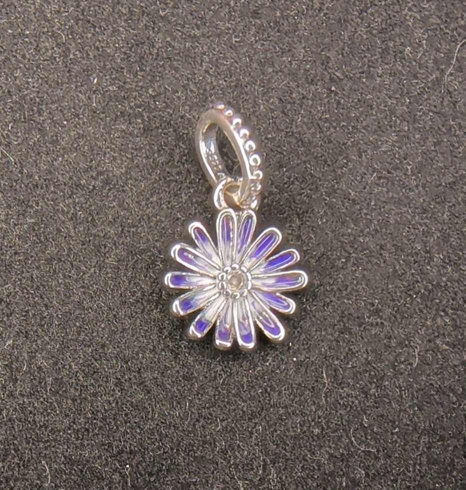 New 100% Authentic PANDORA 925 Ale Purple Daisy Dangle Pendant Charm 798771C01