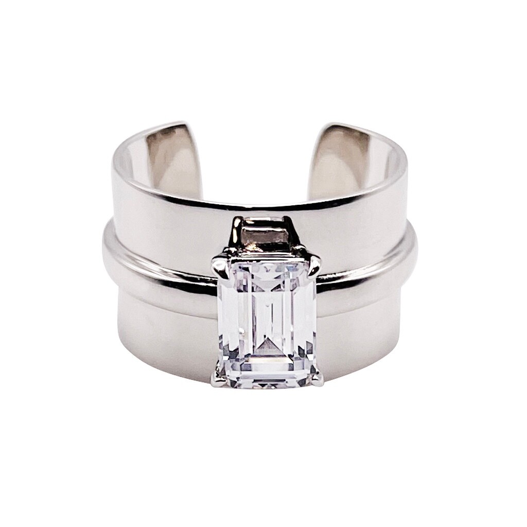 Lisa Freede Sterling Silver Ring with CZ. NWOT Size 7 – adjustable