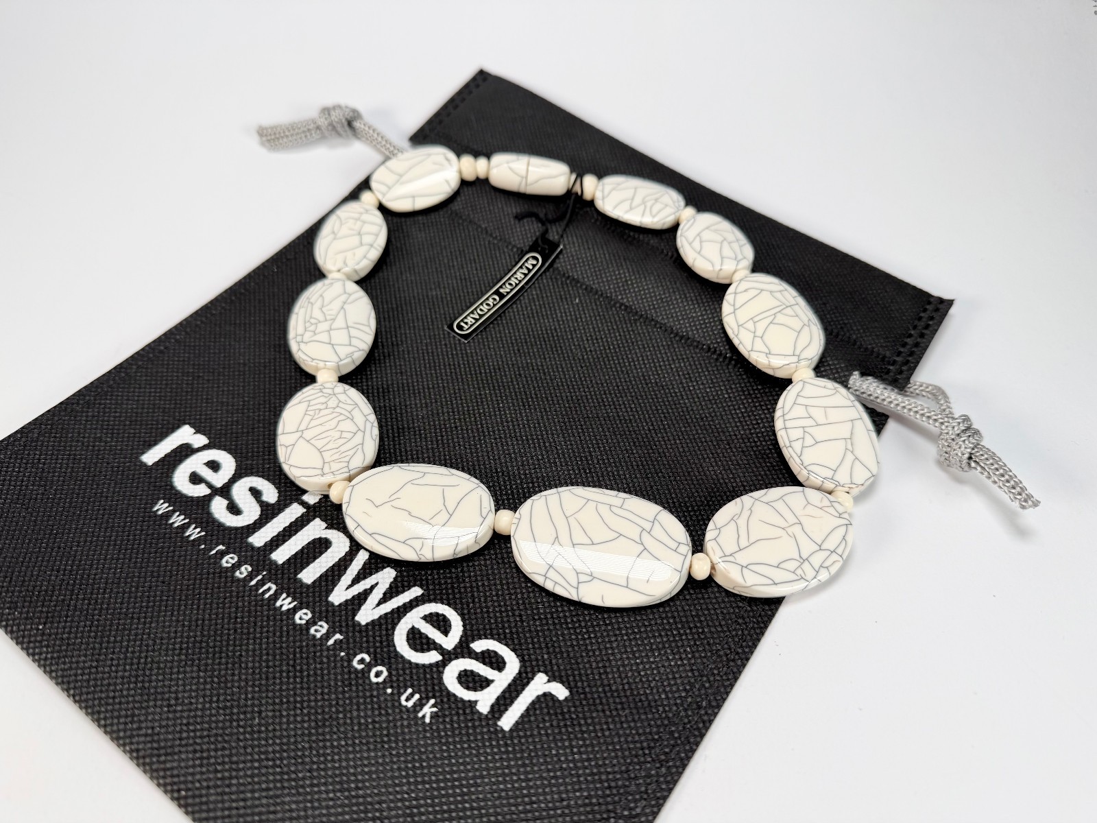 Marion Godart – Fragmental “Forme Ovale” Cream Resin Necklace