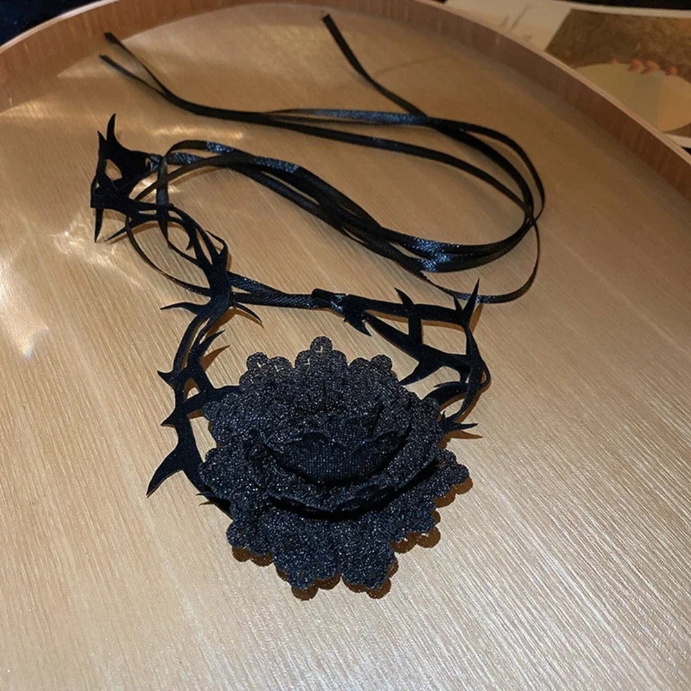 Thorn Choker – Gothic Style Rose Necklace for Women – Halloween Accessories