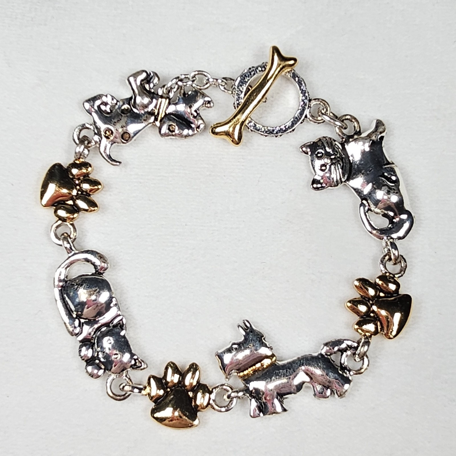Premier Designs Silver Gold Two Tone Cat Dog Toggle Link Costume Bracelet 6.75″