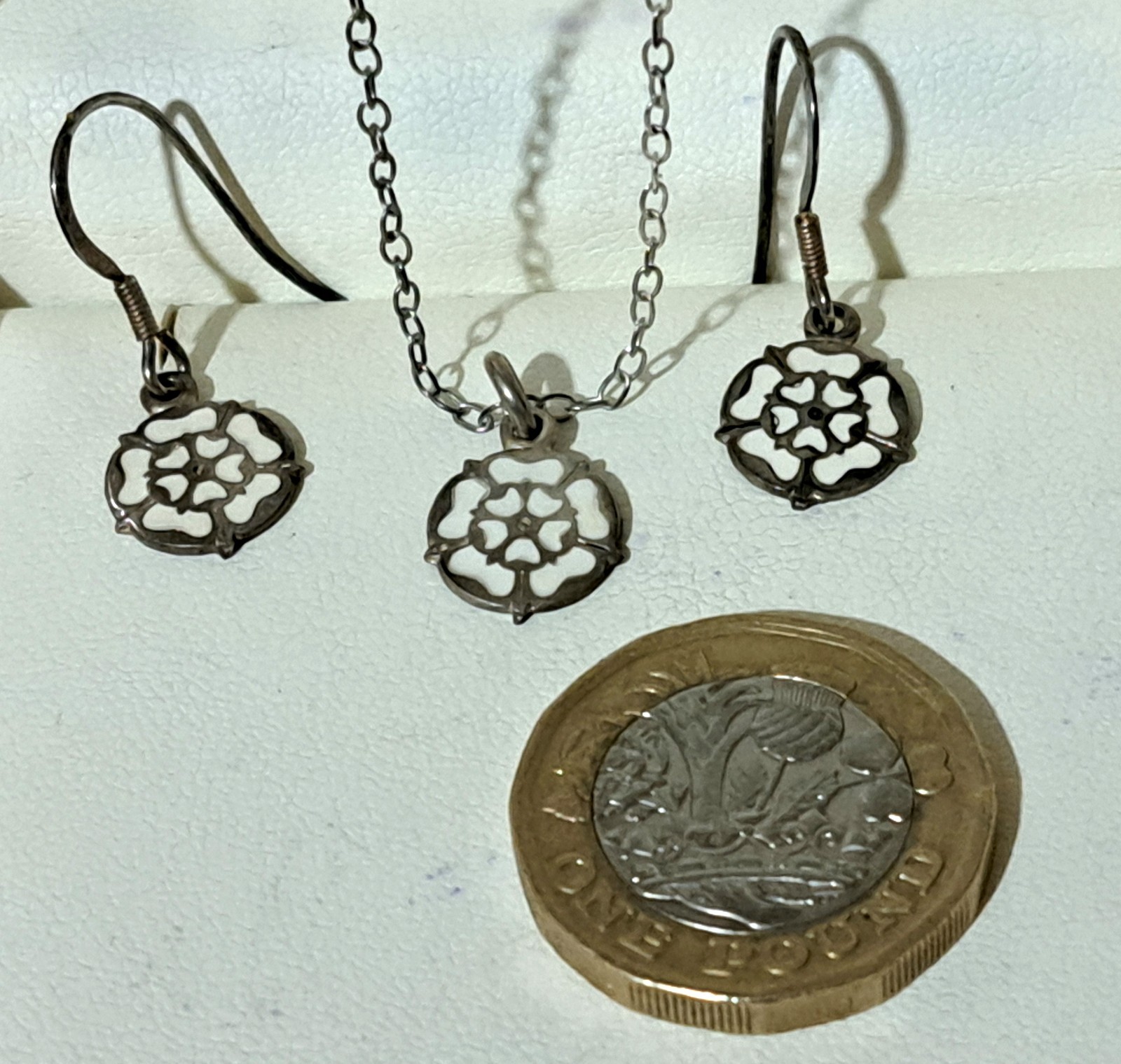 Vintage Sterling Silver 925 Necklace&earrings Set,White enamel”Rose”3.8gr,40cm