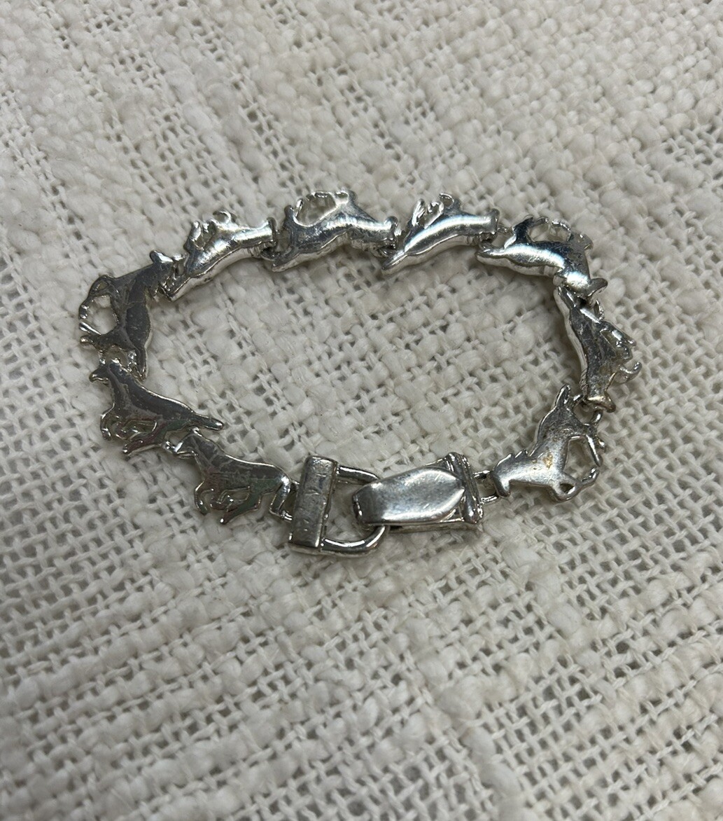 Silver Toned Galloping Horse 7.5in Bracelet With Magnetic Fold-Over Clasp