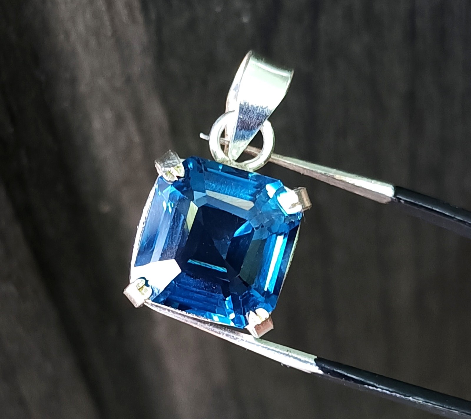 Certified 30.00 ct Natural Paraiba Tourmaline 925 Silver Pendant Loose Gemstone