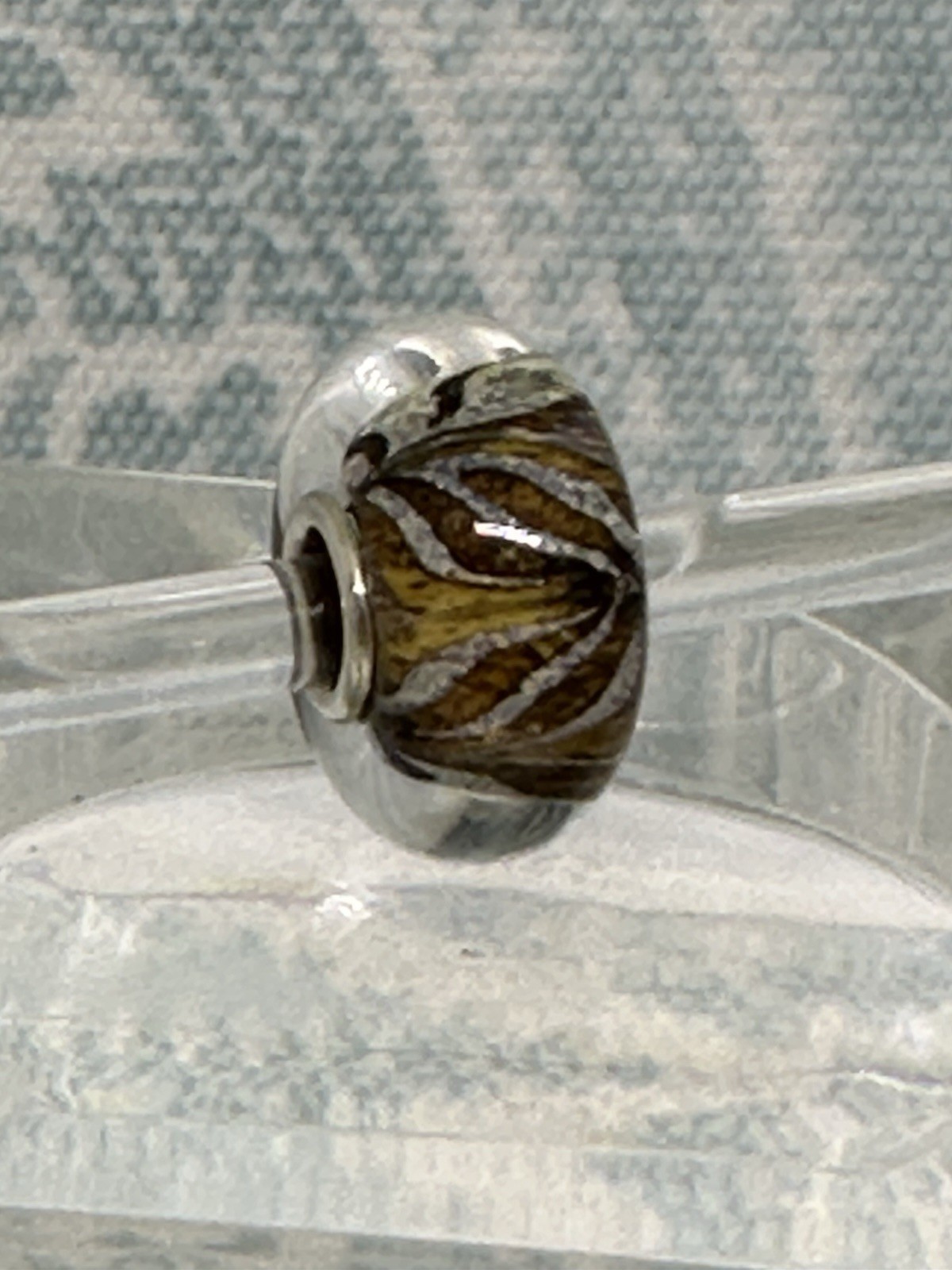 Authentic Trollbeads Roots of Wisdom TGLBE-10442, New & Retired 2021