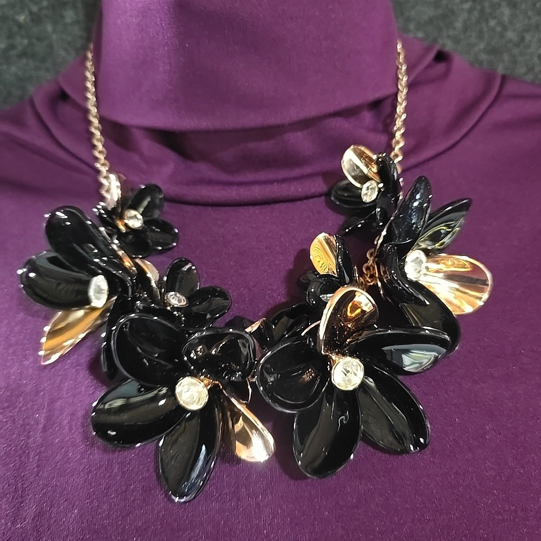 Ted Baker Rose Gold And Black Floral Statement 19″ Necklace