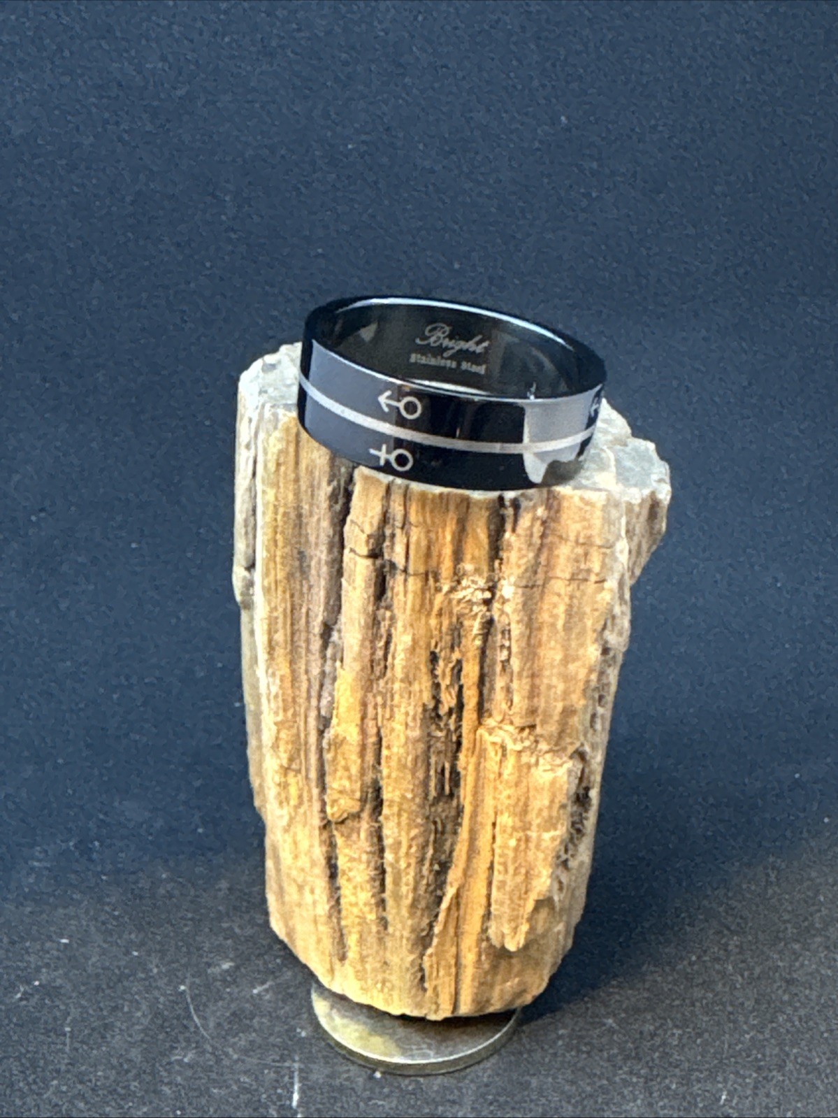 Male Female Symbol Ring 2 Tone Black Laser Cut Design