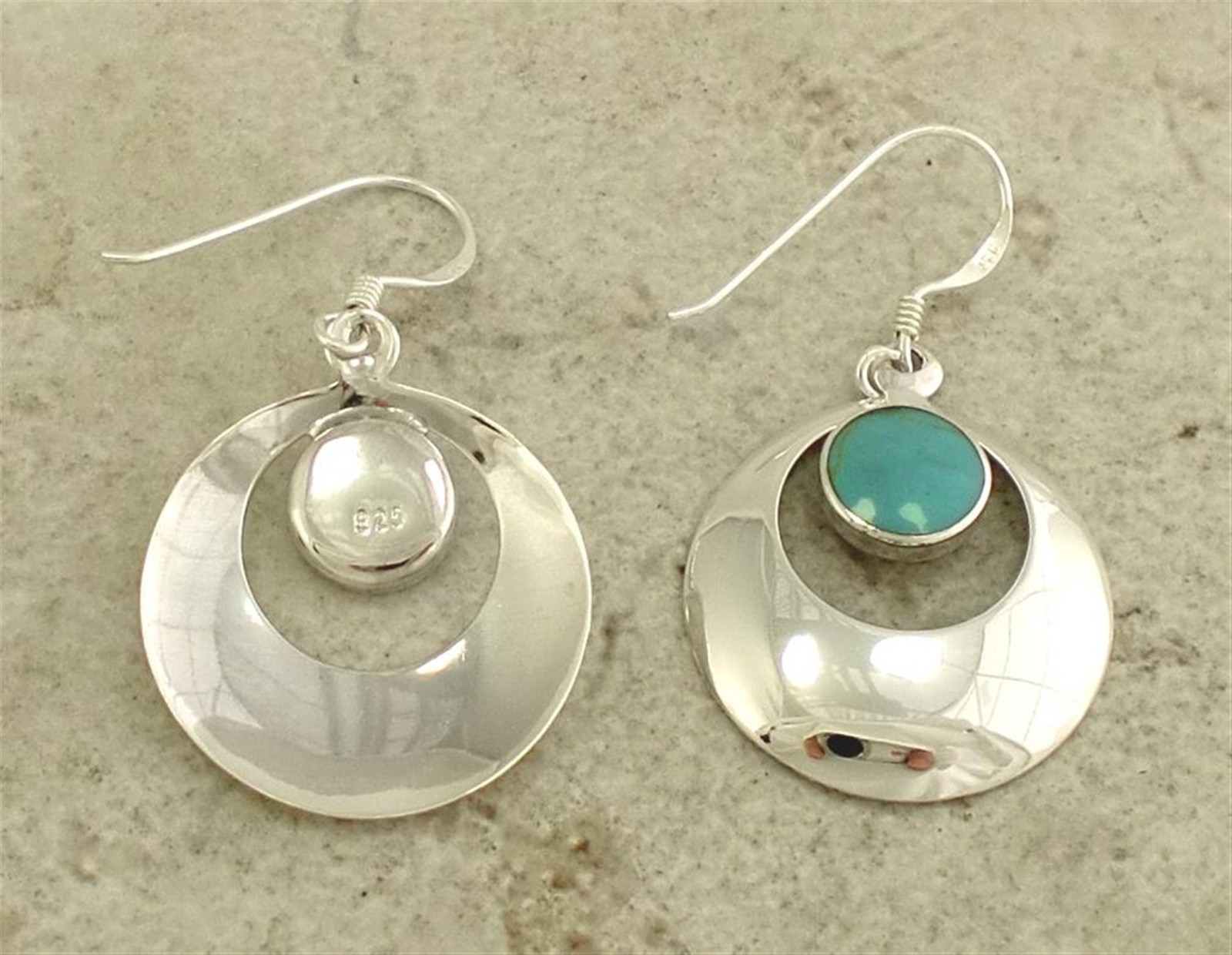 ELEGANT HIGH POLISH .925 STERLING SILVER TURQUOISE DROP EARRINGS style# e0909