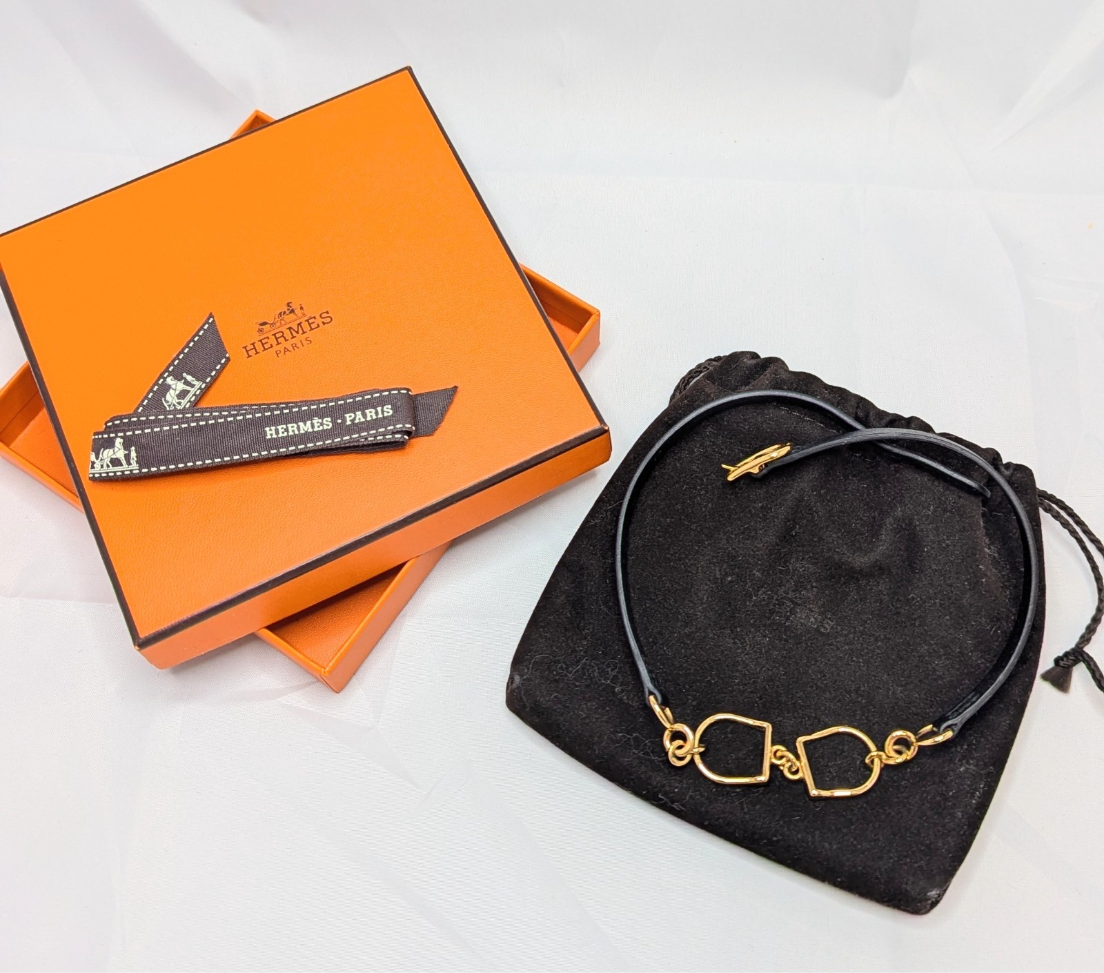 Hermès Ètrier Double Tour Choker EXCELLENT USED CONDITION W/ ORIGINAL PACKAGING